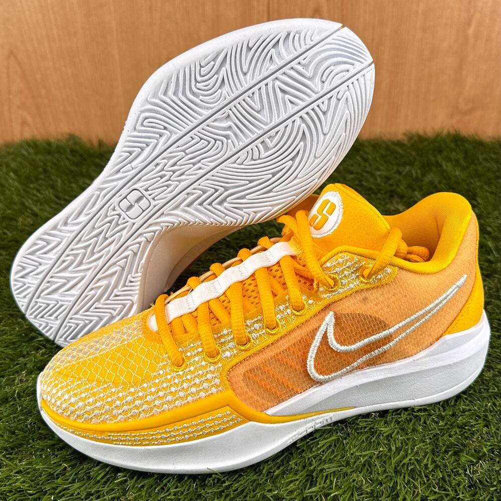 Nike Sabrina 1 TB University Gold FQ3391-700 Women’s 5.5 / Men’s 4 NWOB